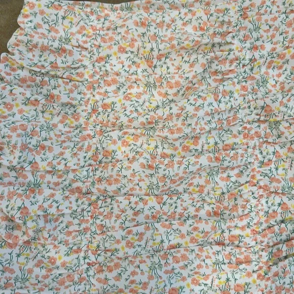 Floral Puff Sleeve Crop Top & Ruffled Mini Skirt Set - Pastel Floral - Picture 3 of 5